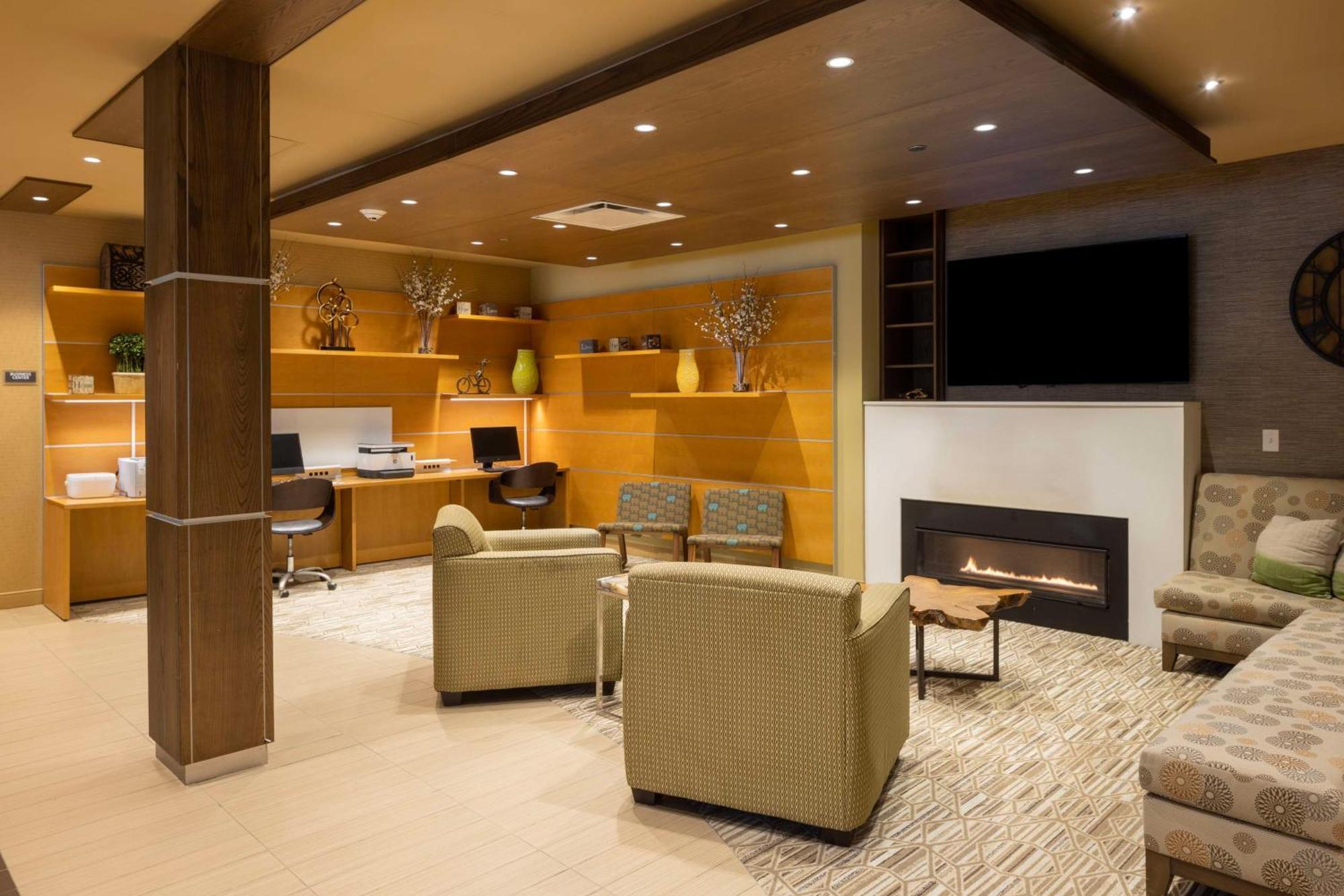 Best Western Plus Franciscan Square Inn & Suites Steubenville Εξωτερικό φωτογραφία