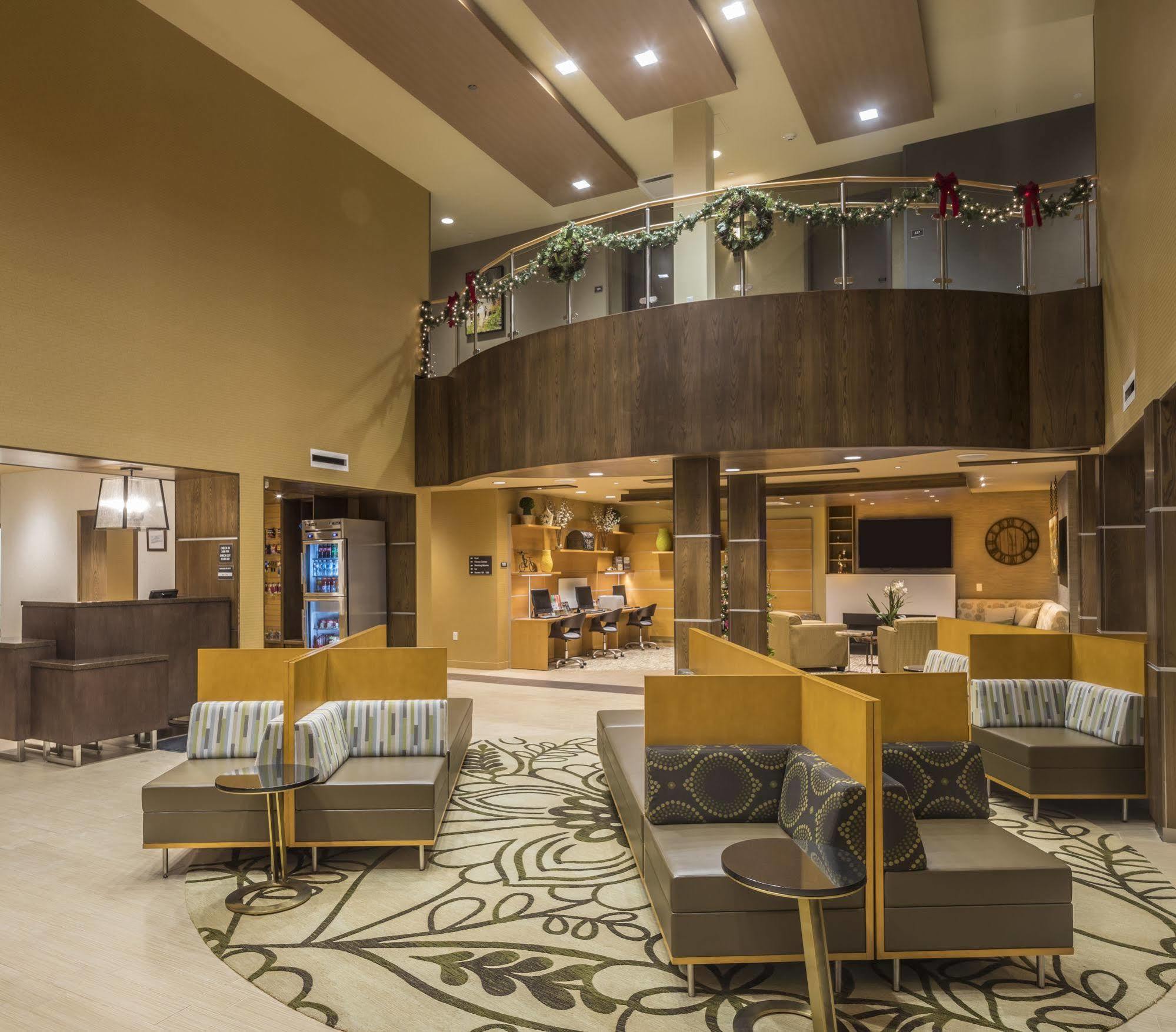 Best Western Plus Franciscan Square Inn & Suites Steubenville Εξωτερικό φωτογραφία