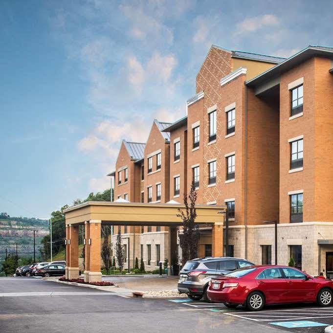 Best Western Plus Franciscan Square Inn & Suites Steubenville Εξωτερικό φωτογραφία